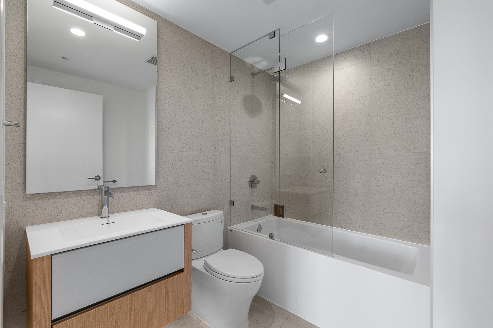 #209 - 3963 Uplands Way